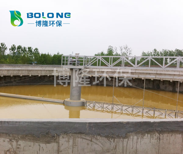 中心傳動刮吸泥濃縮機